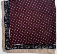 Afbeelding in Gallery-weergave laden, Sjaal van polyester “Amy”