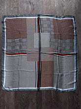 Afbeelding in Gallery-weergave laden, Sjaal van polyester “Kaya”