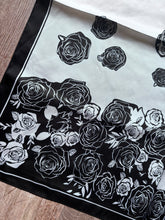 Afbeelding in Gallery-weergave laden, Sjaal van polyester “Lola”