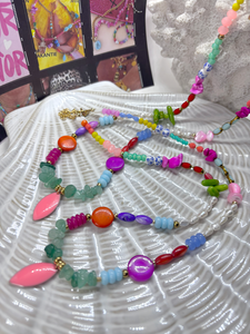 Multicolor kralenketting “pinky”