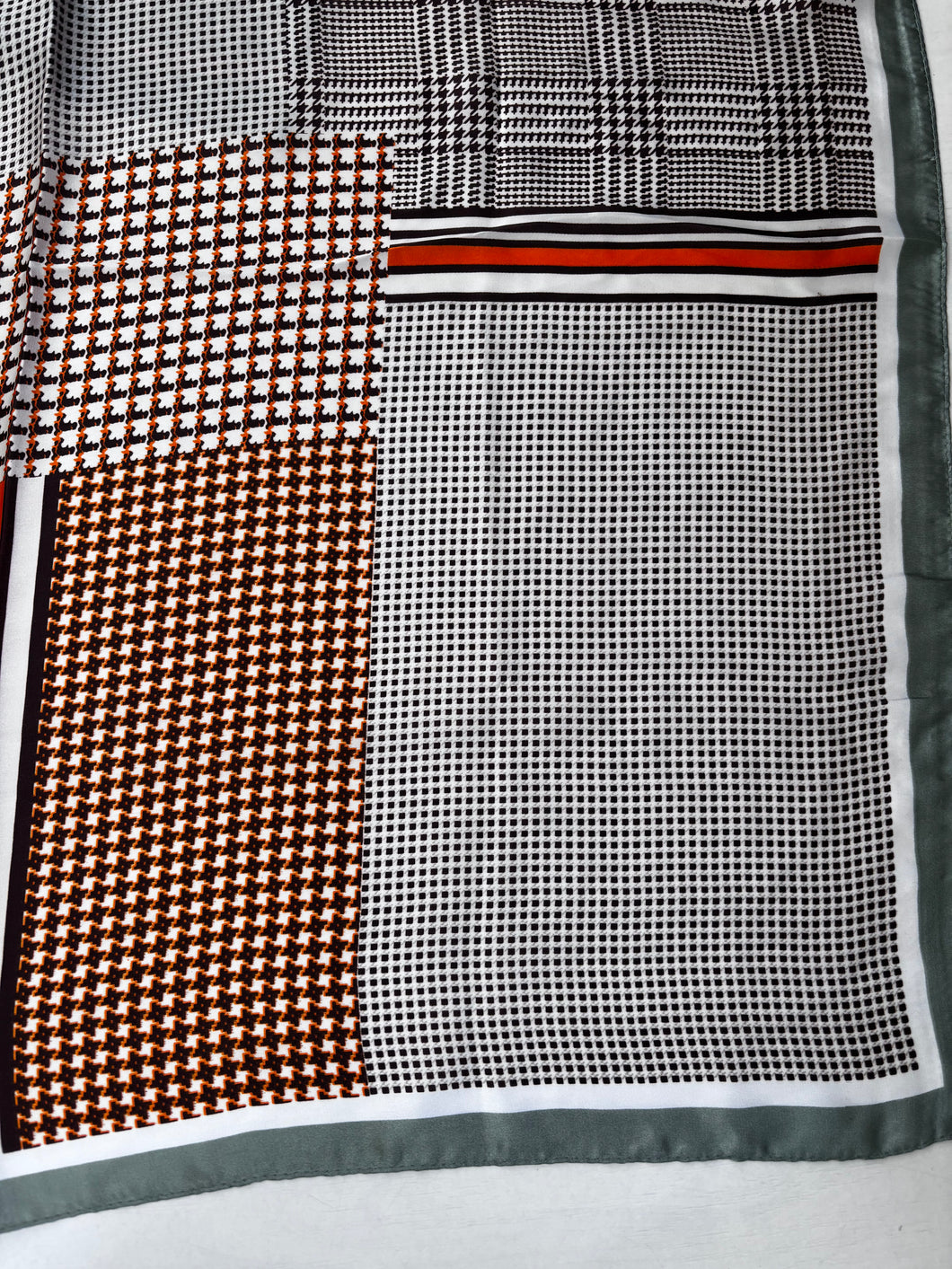 Sjaal van polyester “Kaya”