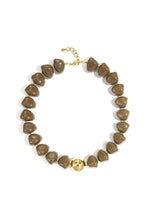Afbeelding in Gallery-weergave laden, Kralenketting retro acrylic “Brown”
