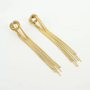 Stainless steel long golden fringe oorbellen “Jean”