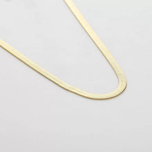 Load image into Gallery viewer, Stainless steel snake ketting “gold”
