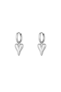 Stainless steel Silver oorbellen “hearts”