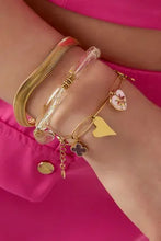 Load image into Gallery viewer, Stainless steel charm armband butterfly “gold”
